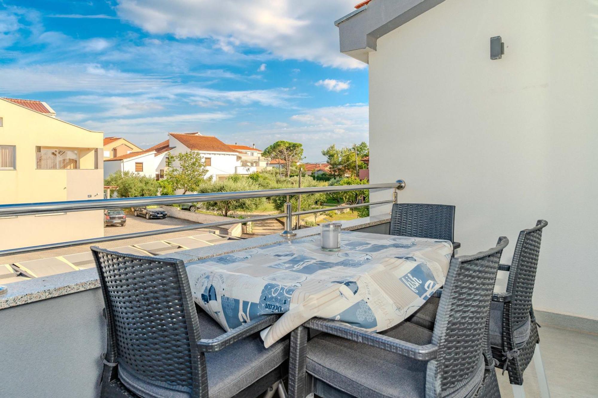 Apartments Dalmatia (Adults Only) Privlaka  Exterior foto