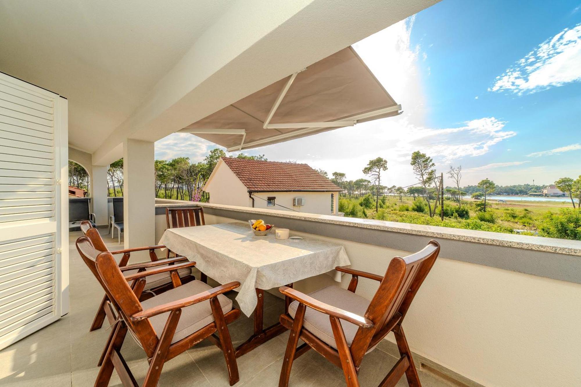 Apartments Dalmatia (Adults Only) Privlaka  Exterior foto
